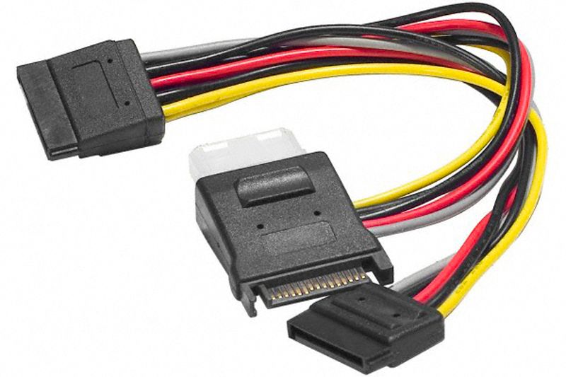 Câble alimentation SATA vers 2 SATA et 1 Molex