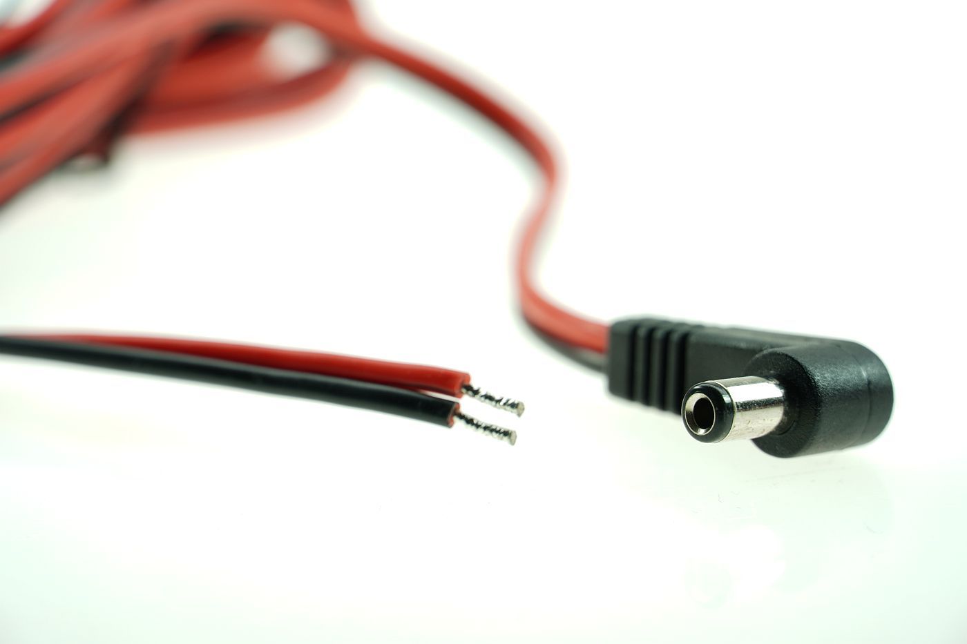 Câble DC, connecteur baril coudé, 2.5/5.5mm – Image 3